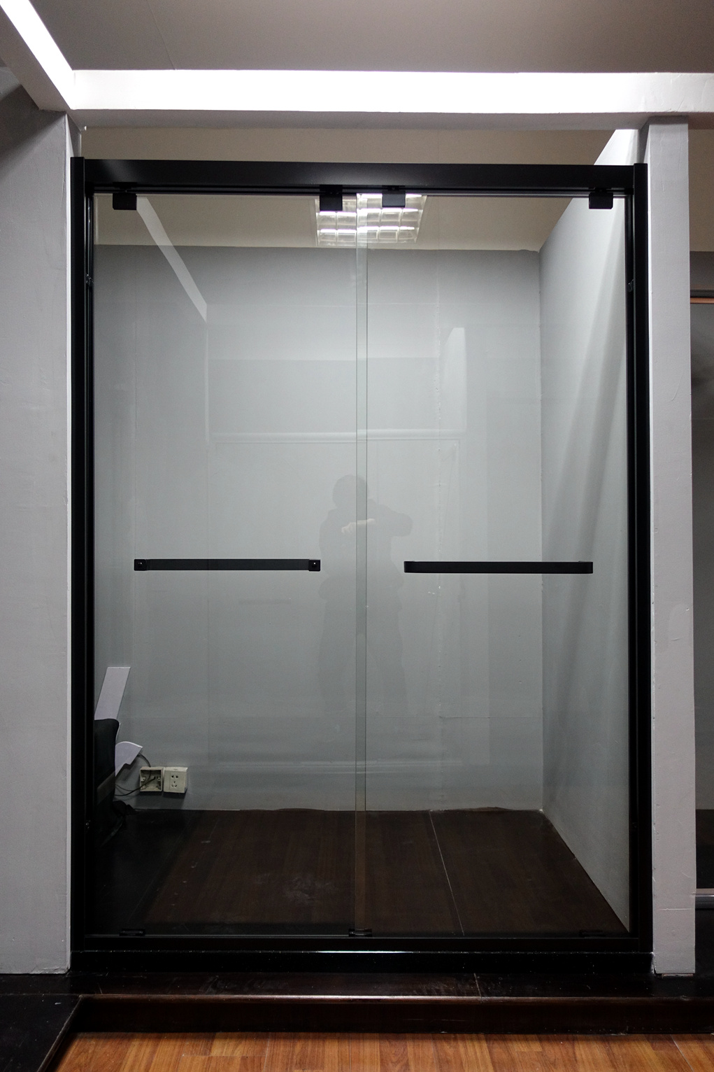 sliding door